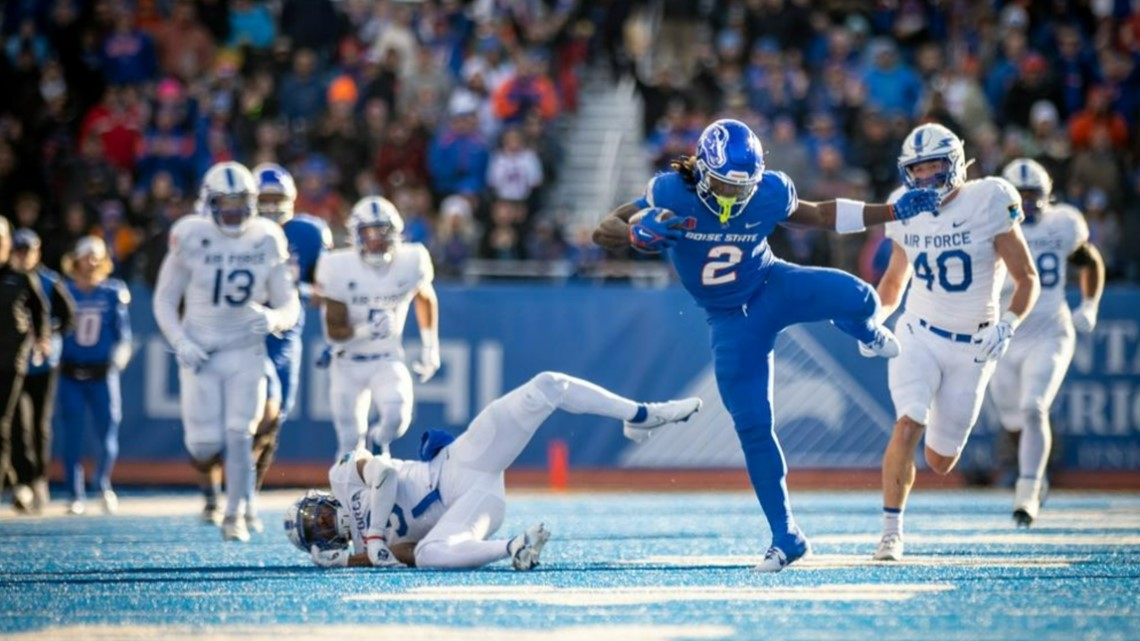 Boise State's Ashton Jeanty dazzles in front of family in win over Air