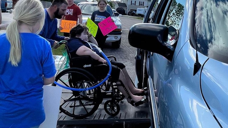 7's HERO: Chair the Hope donates wheelchair accessible van to the family of a 9-year-old disabled boy in Star