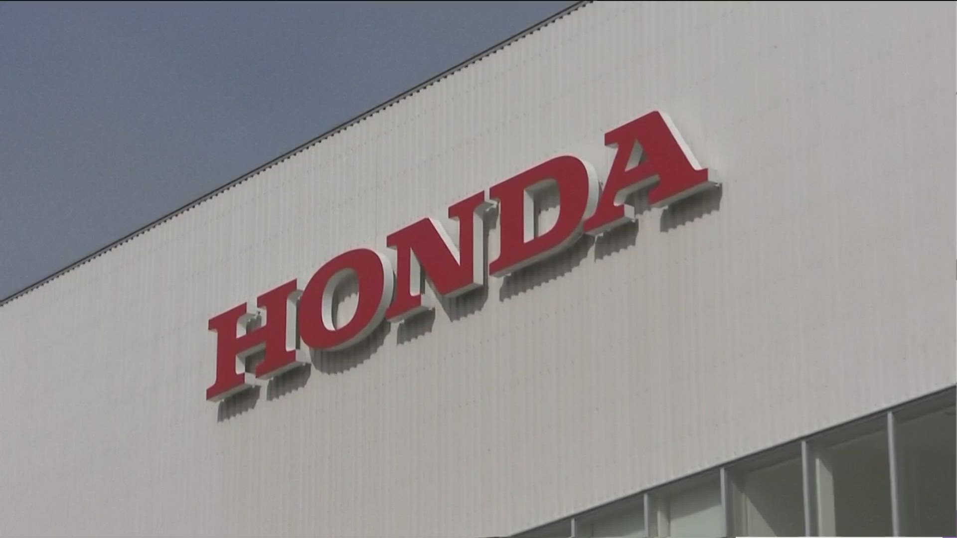 Dealers will inspect the SUVs and install a support brace or repair the rear frame if needed. If the frame is badly damaged, Honda may offer to buy the vehicle.