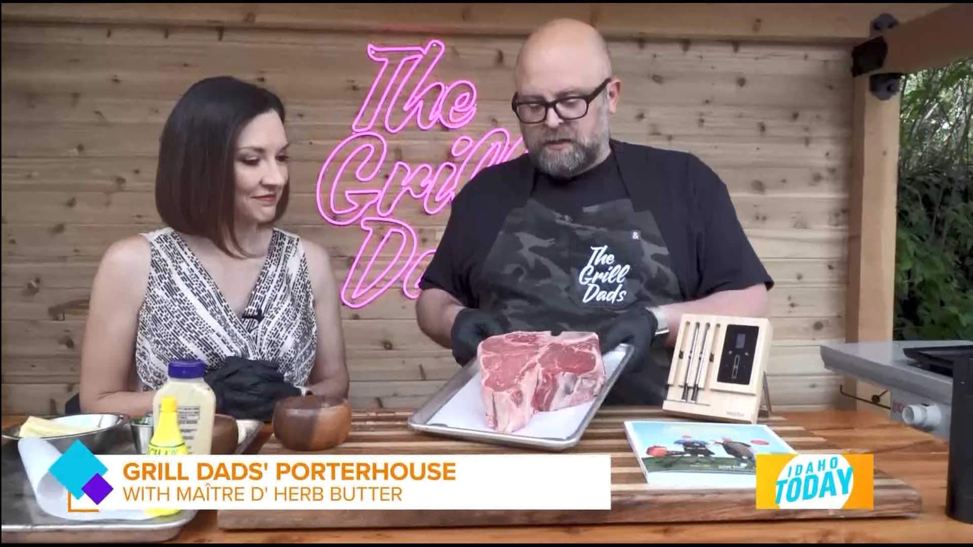 Mark Anderson, cohost of the Grill Dads shares outdoor grilling tips with Mellisa.