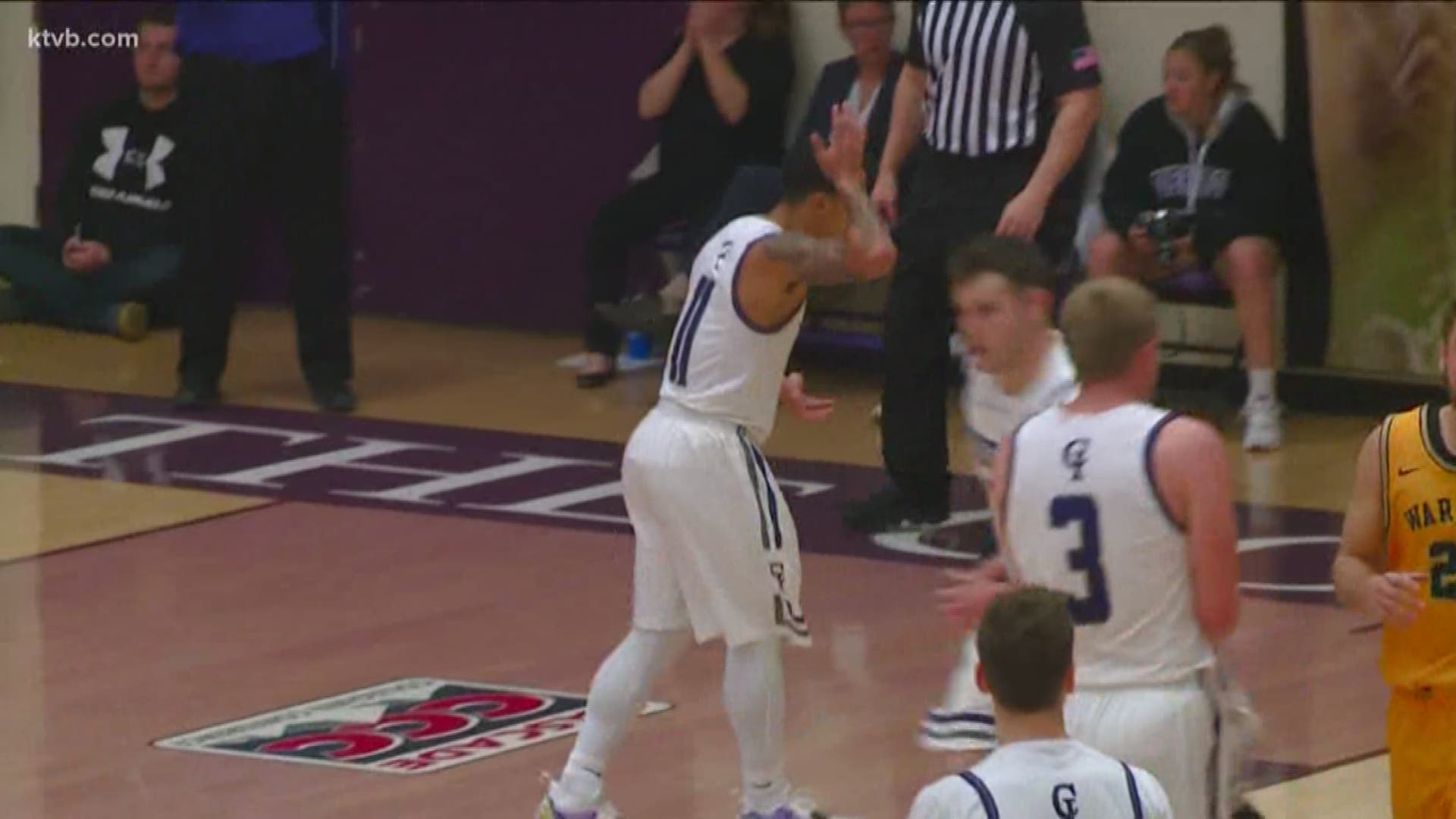 College of Idaho vs. Corban Warriors men's basketball highlights from the CCC tournament.