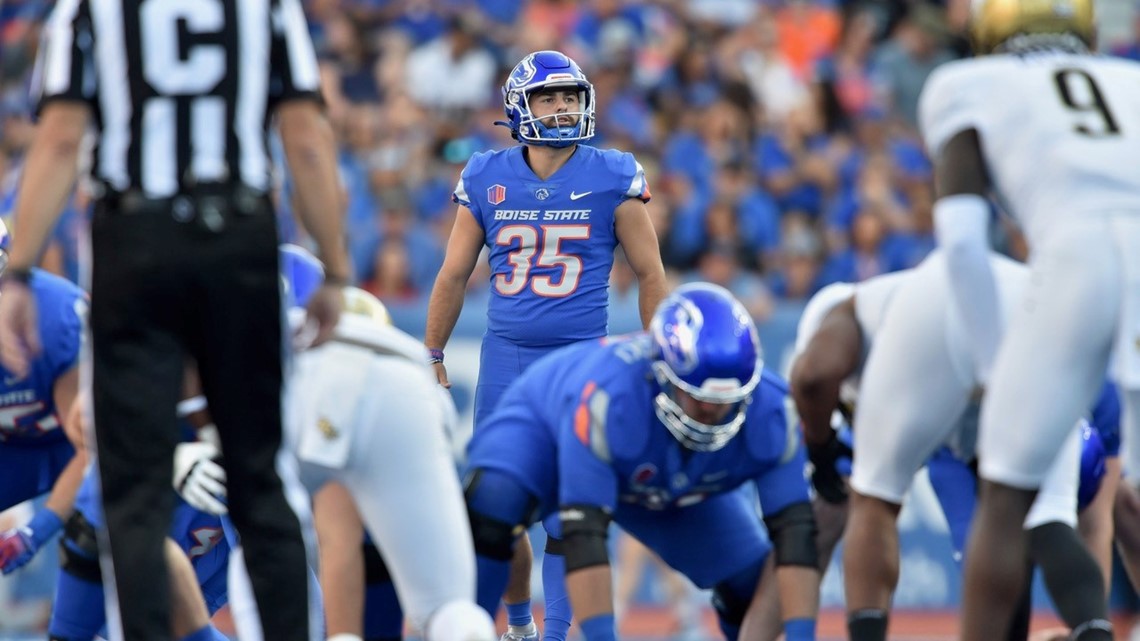 Broncos Roll Past Fighting Hawks - Boise State University Athletics