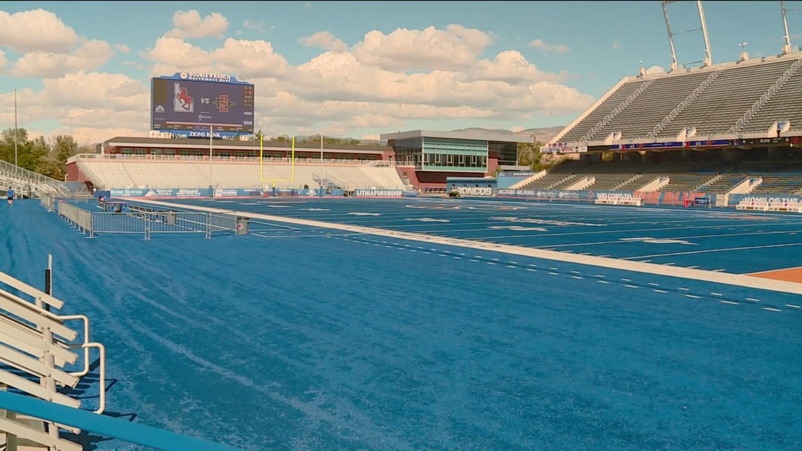 Boise State receives $1.5M donation to install new blue turf at Albertsons Stadium