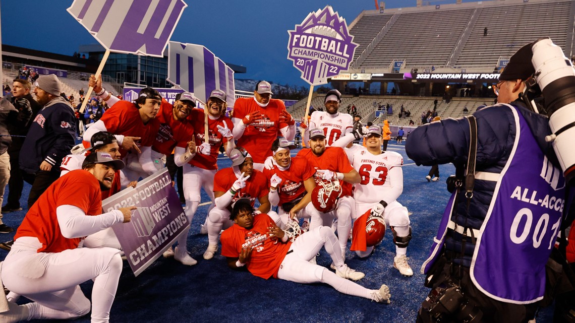 Fresno State quarterback Marcus McMaryion (6) throws a touchdown pass  against Boise State during the first half of an NCAA college football game  for the Mountain West championship, Saturday, Dec. …