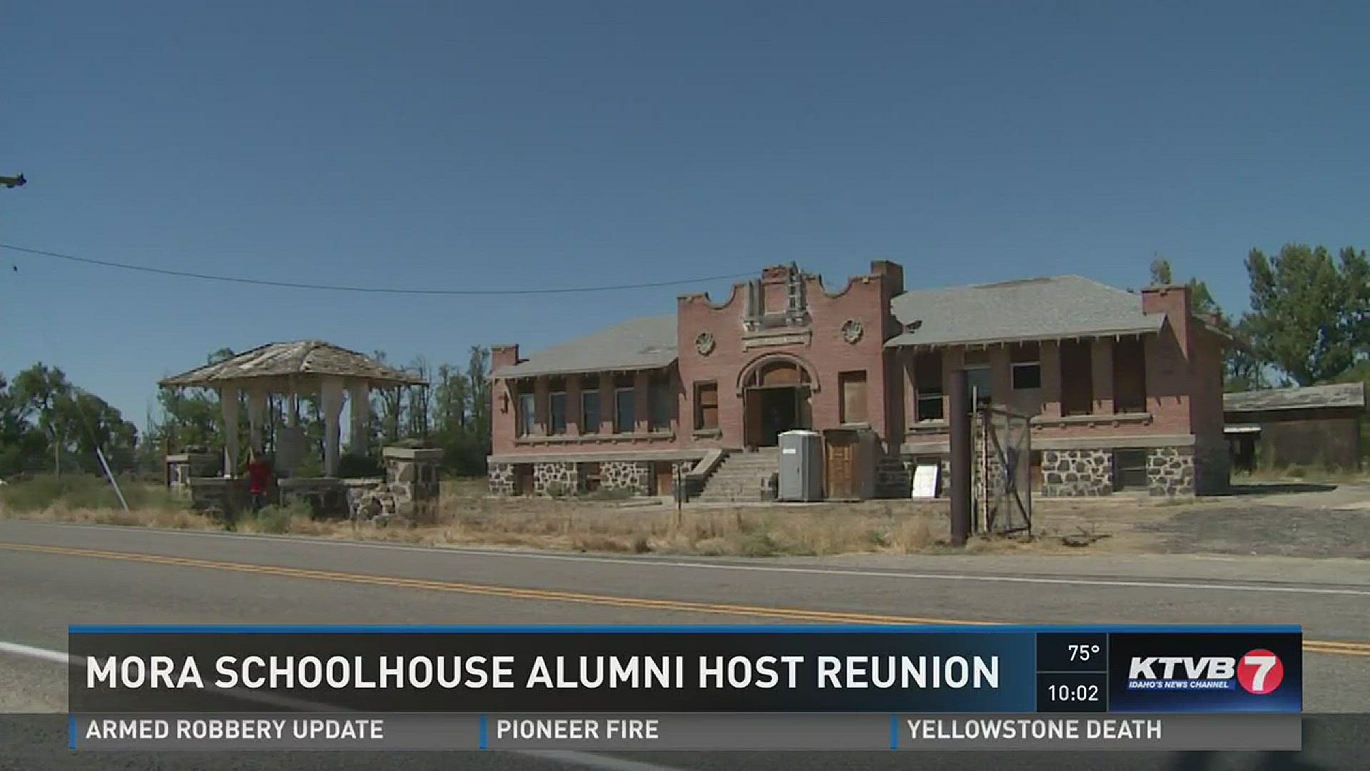 Alumni of Mora School gather for a reunion, and celebrate an upcoming renovation of the historic schoolhouse