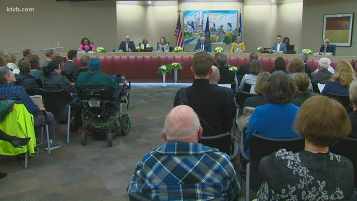 New Boise mayor, city council members sworn in | ktvb.com