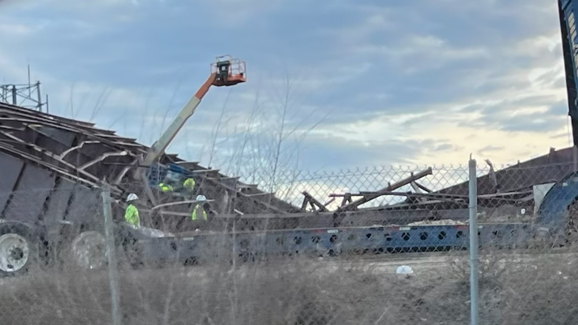 3 Dead, 9 Injured After Hangar Collapse Near Boise Airport | Ktvb.com