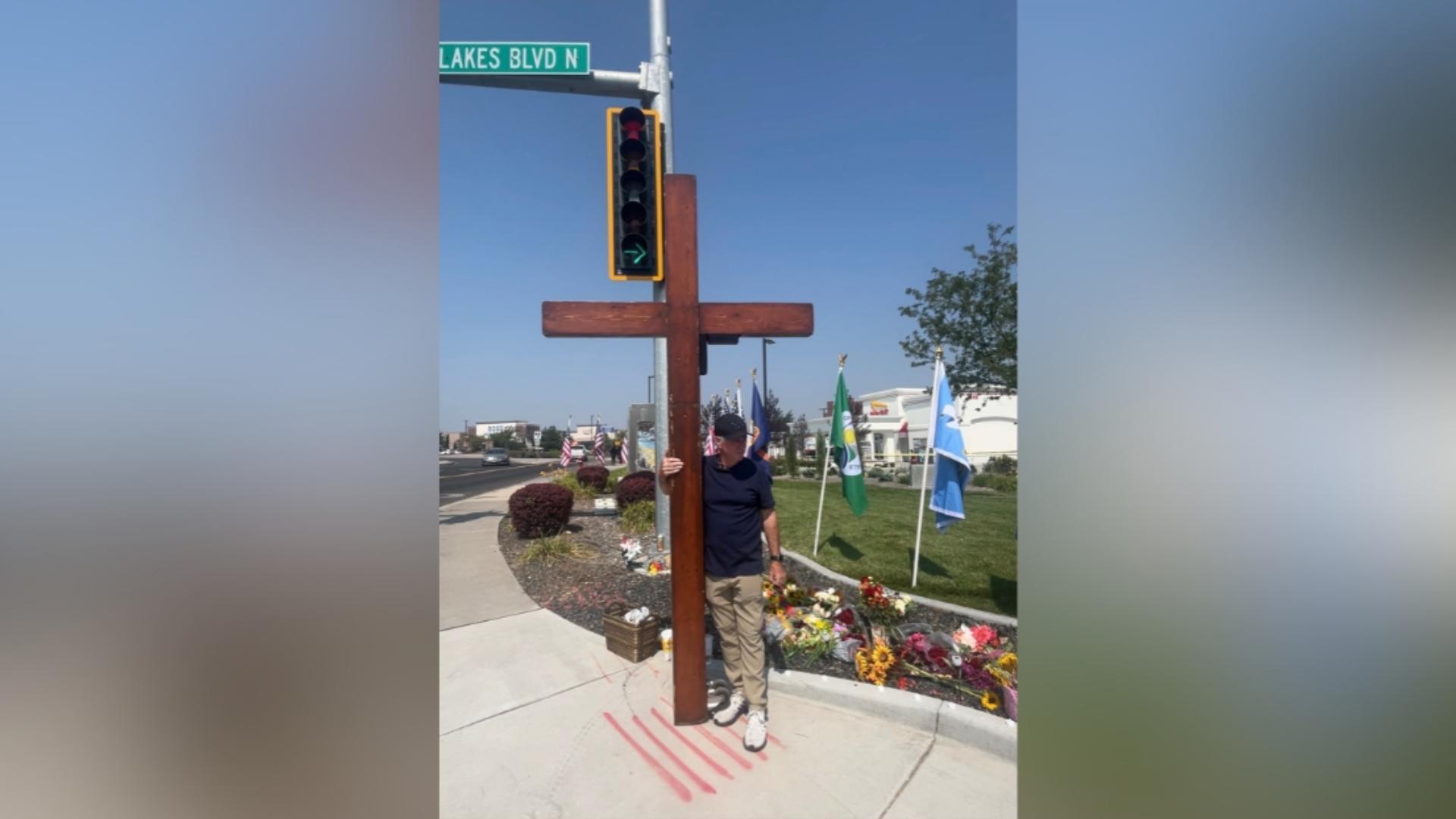 Michigan man brings 10-foot cross to Twin Falls after deadly In-N-Out shooting