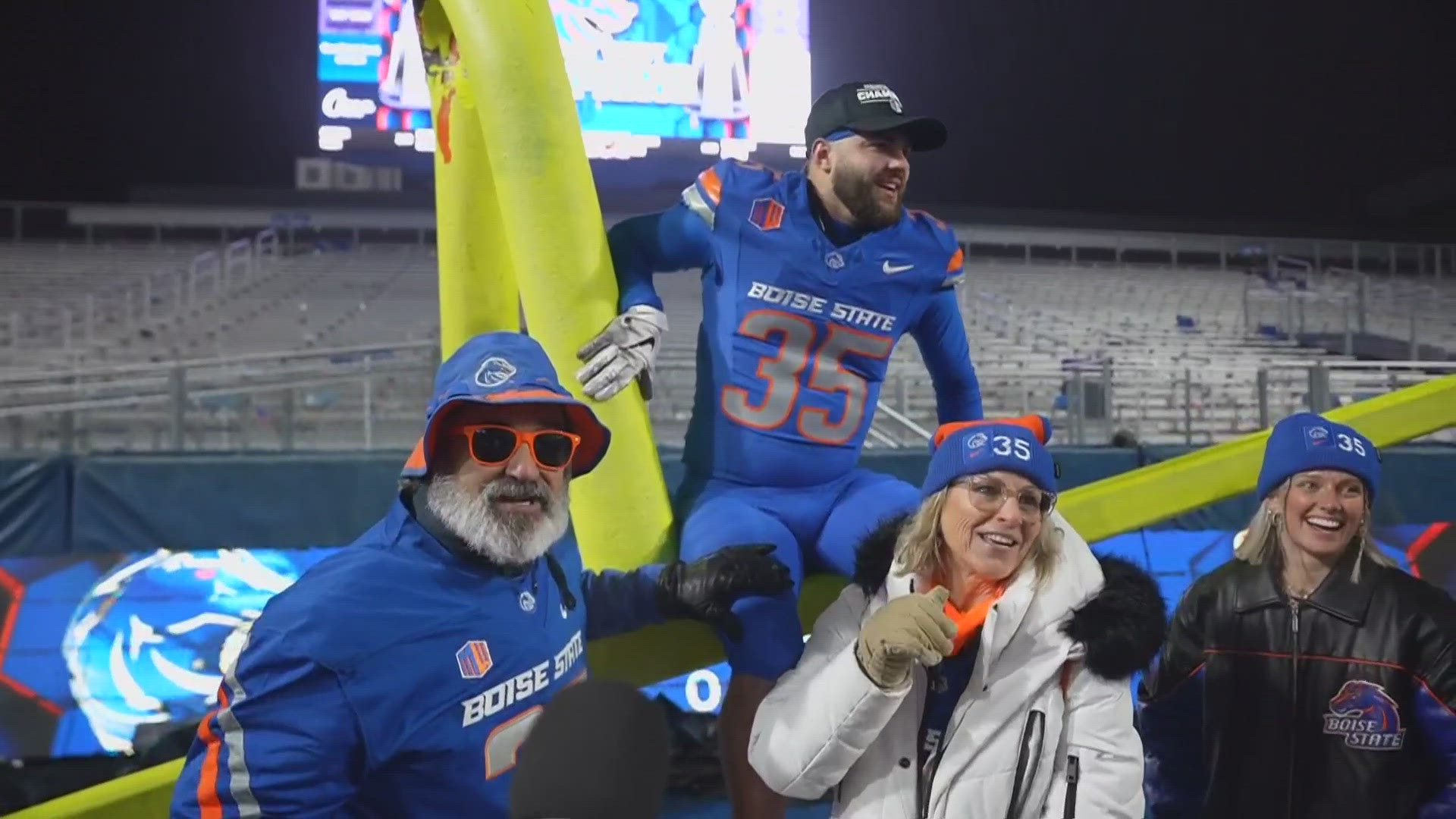 No. 10 Boise State grabs CFP spot, beating No. 19 UNLV 21-7 in Mountain West Championship