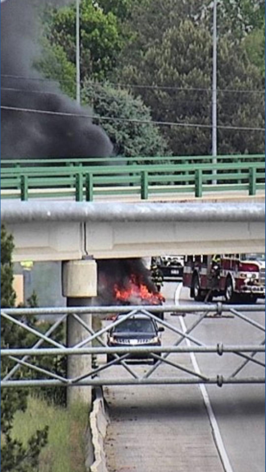 Crews extinguish vehicle fire on I-184 Connector in Boise | ktvb.com