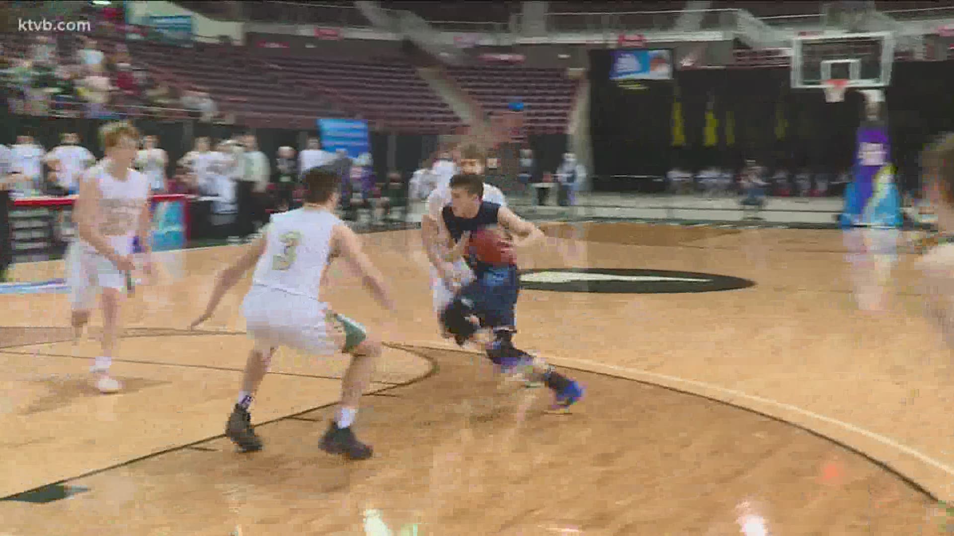 St. Maries hangs on in a thriller in 2A state title game on Saturday, 51-50 the final score.