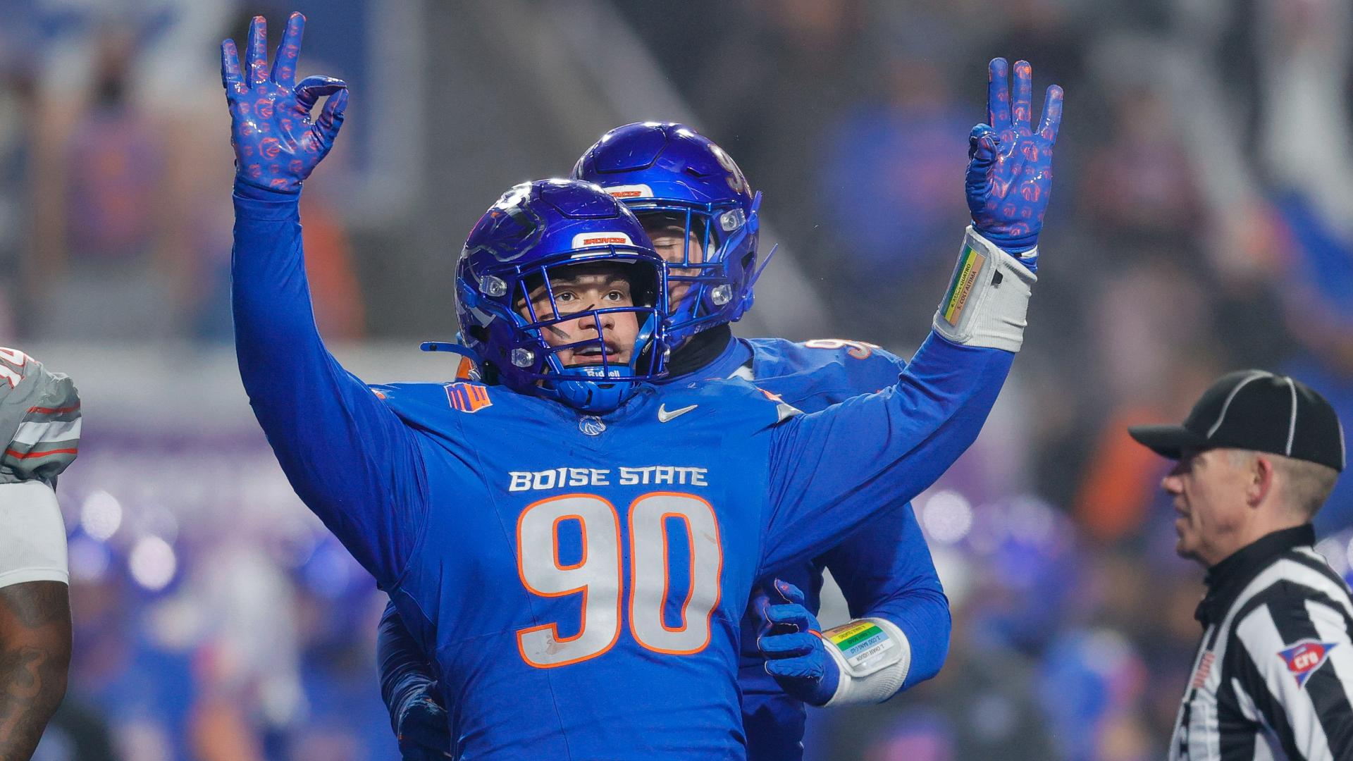Fely appeared in all 42 games over the last three seasons, totaling 43 tackles, 13.5 tackles-for-loss, 8.5 sacks and 4 forced fumbles. 