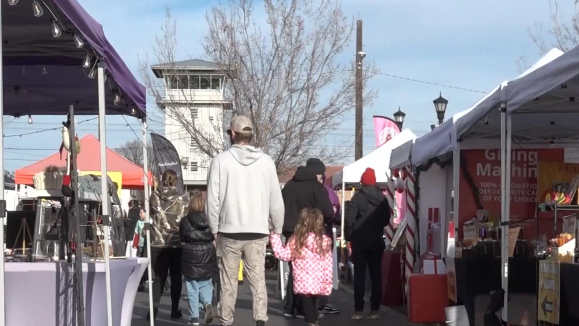 'Shop Small Saturday' es un día que ayuda a impulsar las ventas de los negocios locales.