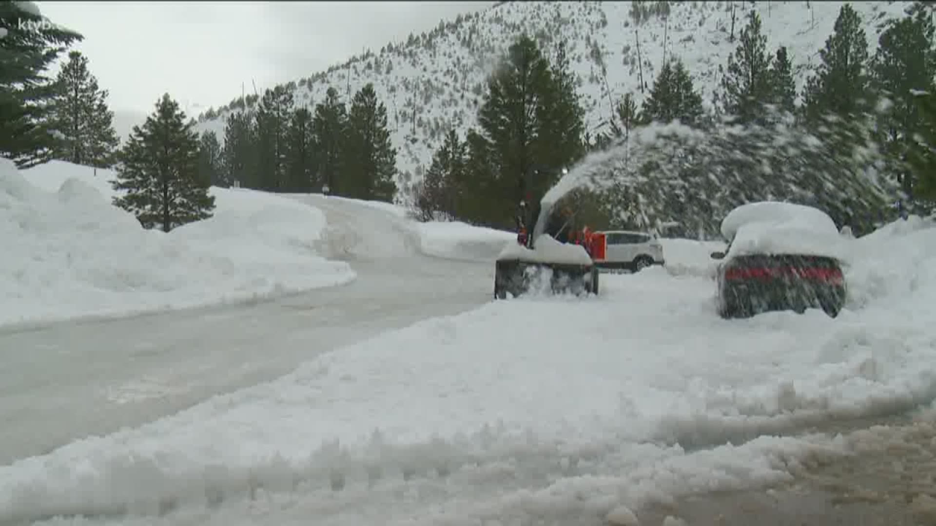 Snow continues to pile up in Idaho's mountain communities making travel difficult.