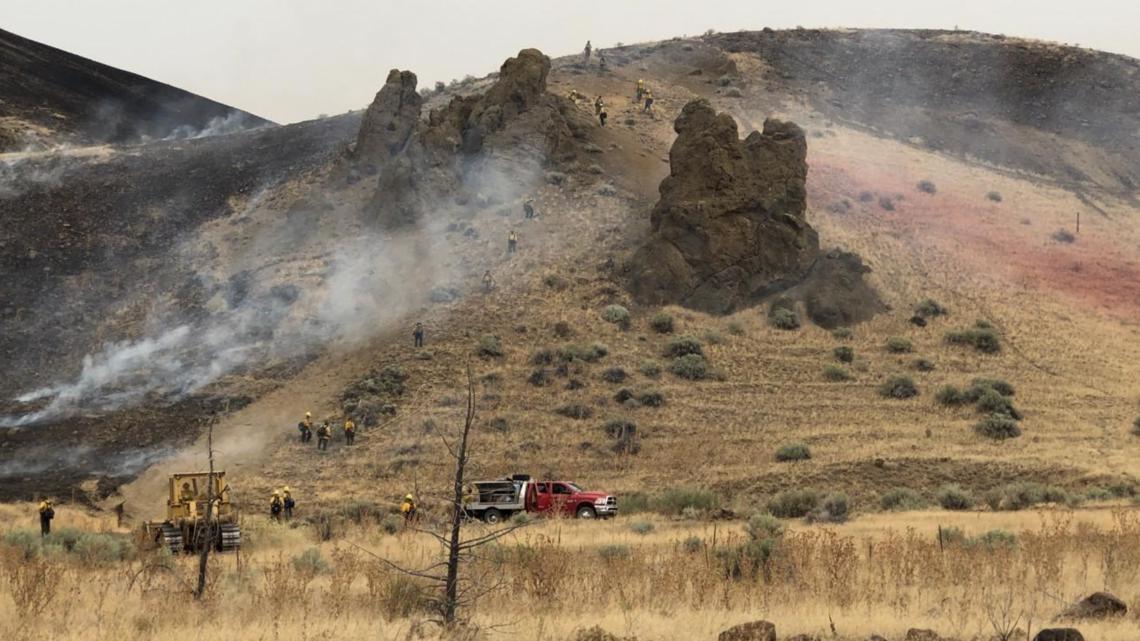 Wildfire in eastern Oregon grows to 20,000 acres