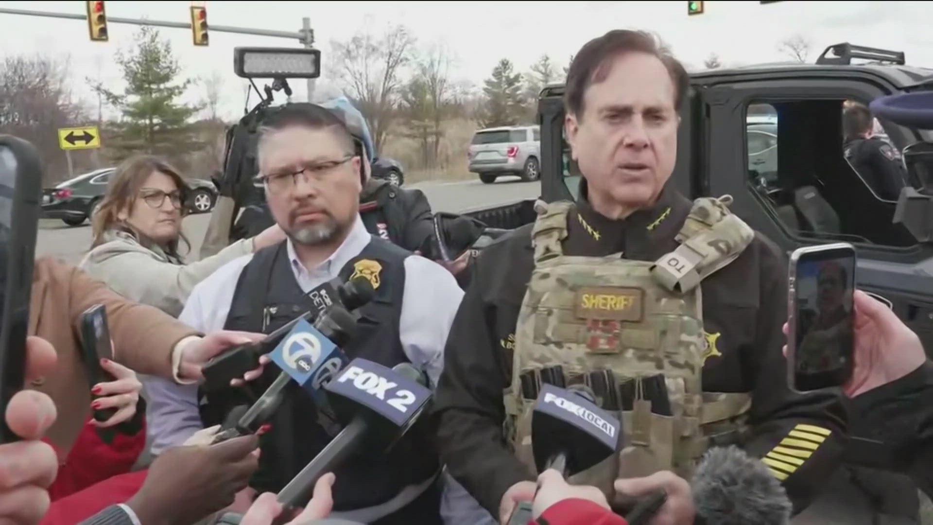 Michigan synagogue attack: Suspect killed, security guard injured ...