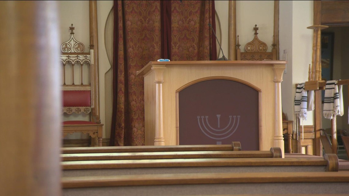 Jewish communities prep for Hanukkah, despite anti-Semitic threats - Vimarsana News
