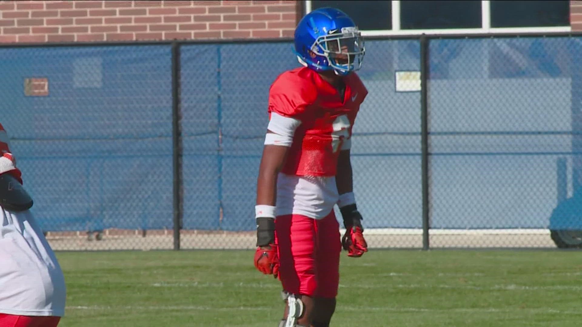 Boise State cornerbacks coach Demario Warren said Tuesday's practice was the first of fall camp with his group at full strength.