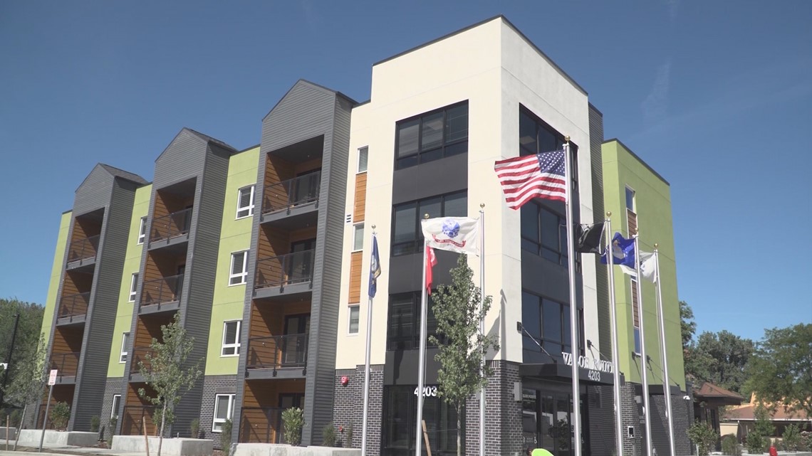 Apartments for homeless veterans open in Boise