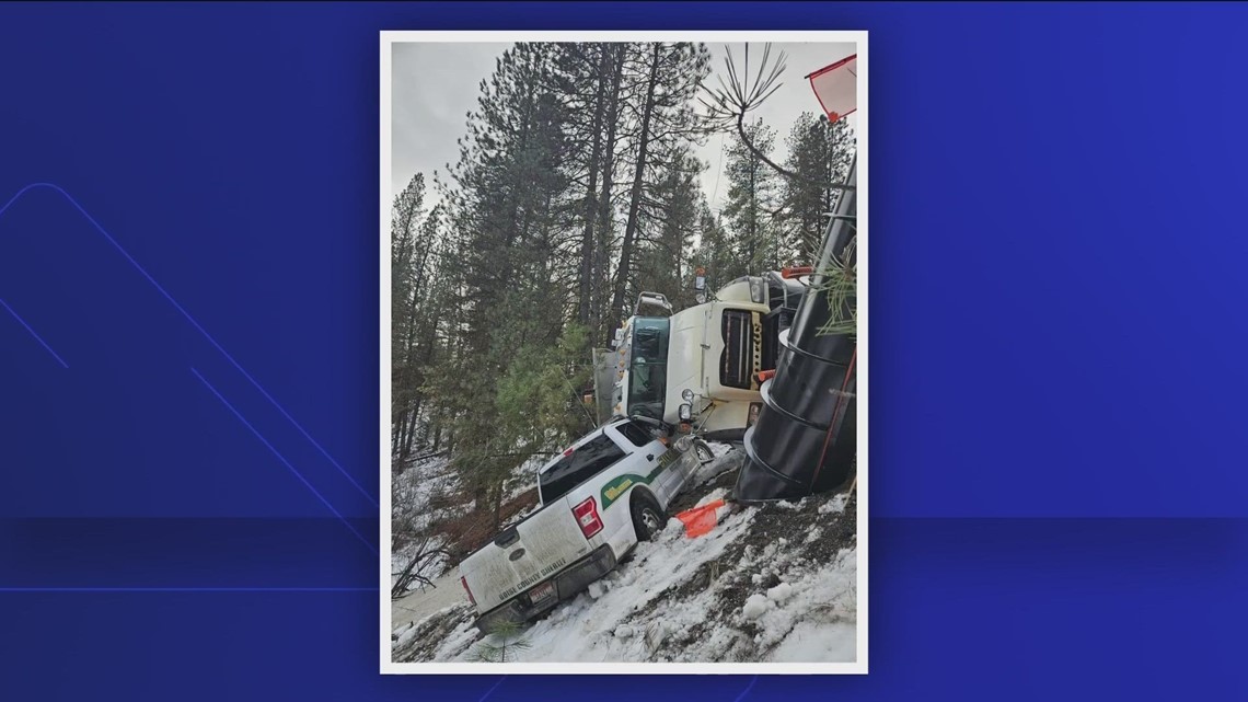 Boise County Sheriff's Office posts pictures of deputy truck and