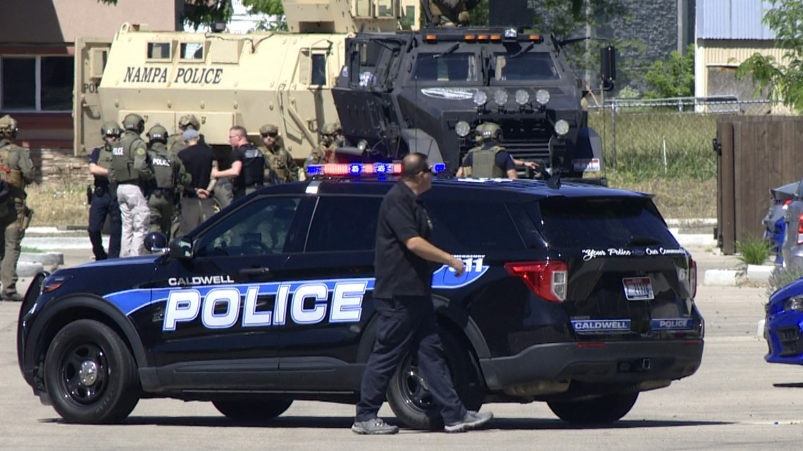 Caldwell Police arrest man barricaded in apartment after 5 hours of ...