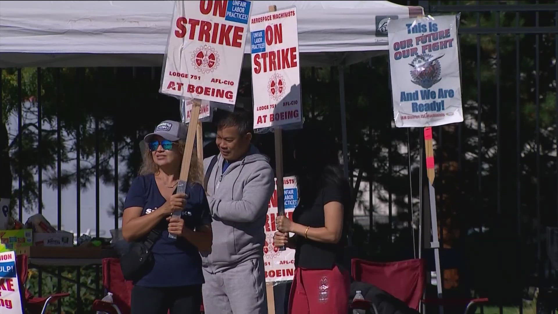 The machinist strike reaches day 21, and aerospace manufacturers dependent on Boeing are raising alarms over economic losses affecting a half-million workers.