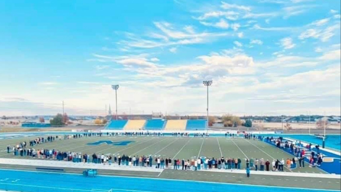 Middleton gathers in prayer circle for teen battling rare cancer - Vimarsana News