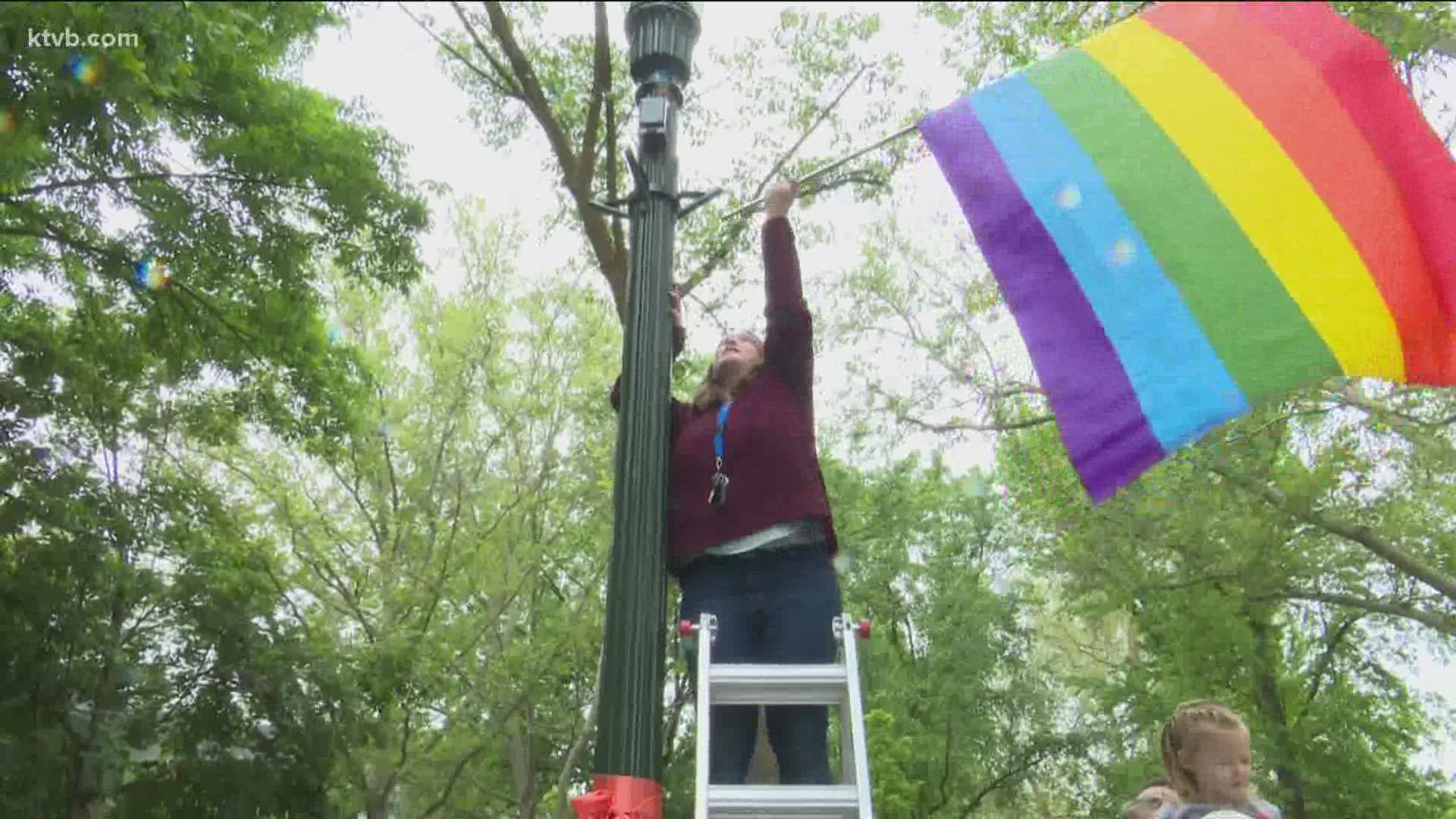 Boise Pride Festival Volunteers Hang Pride Flags Along Harrison Boulevard 2326