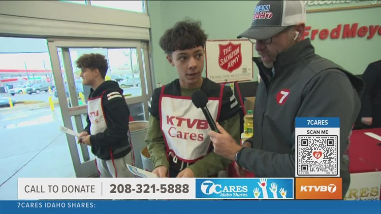 Centennial football team encourages people to donate for 7Cares Idaho Shares