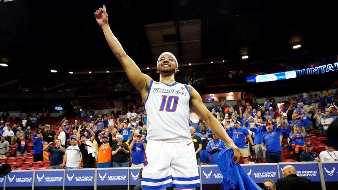 Louisville says farewell to its hoops home, too 