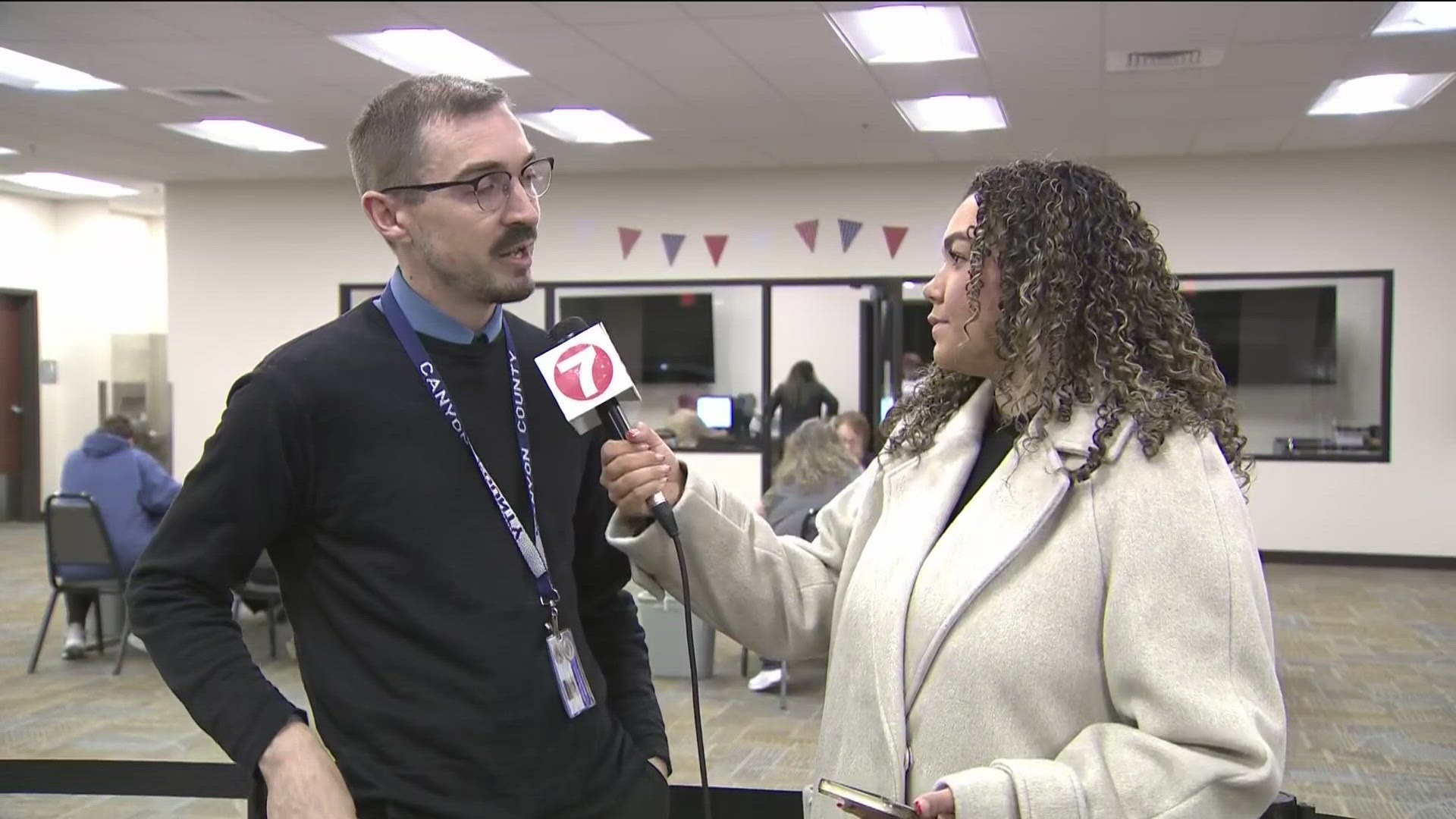 KTVB's Aspen Shumpert chats with a deputy clerk about how Election Day went for poll workers in Canyon County.