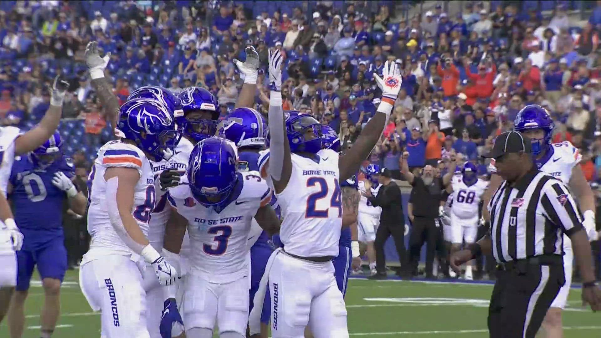 Dylan Riley rushed for four touchdowns, while catching another, as the Broncos pull away from Air Force late, 49-37.