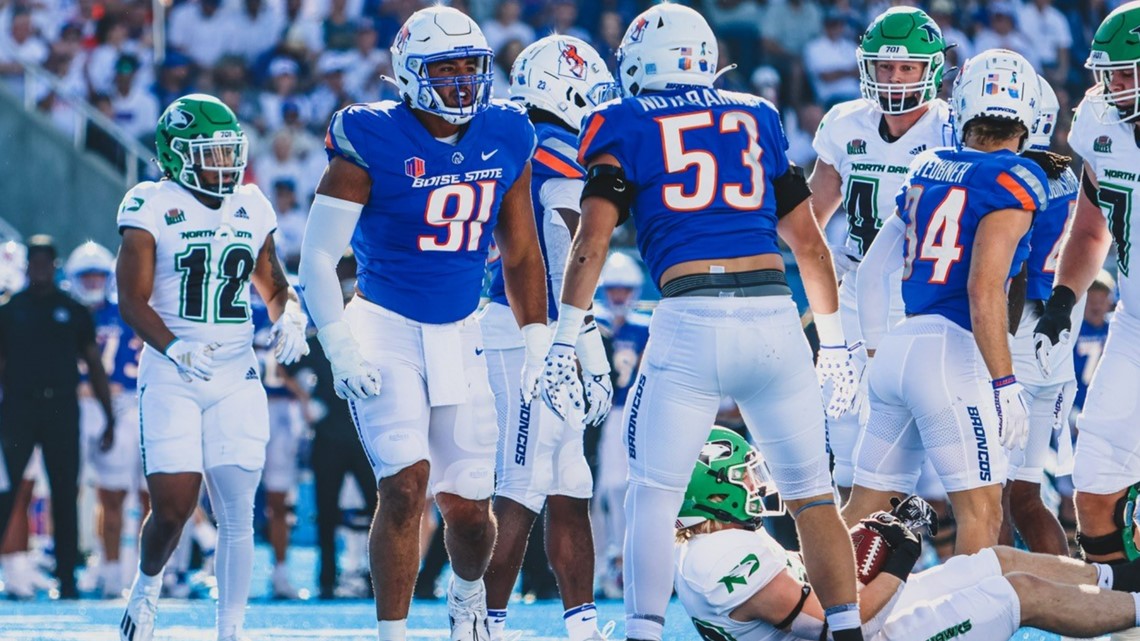 Boise State football ties free tickets to win in 2023 home opener