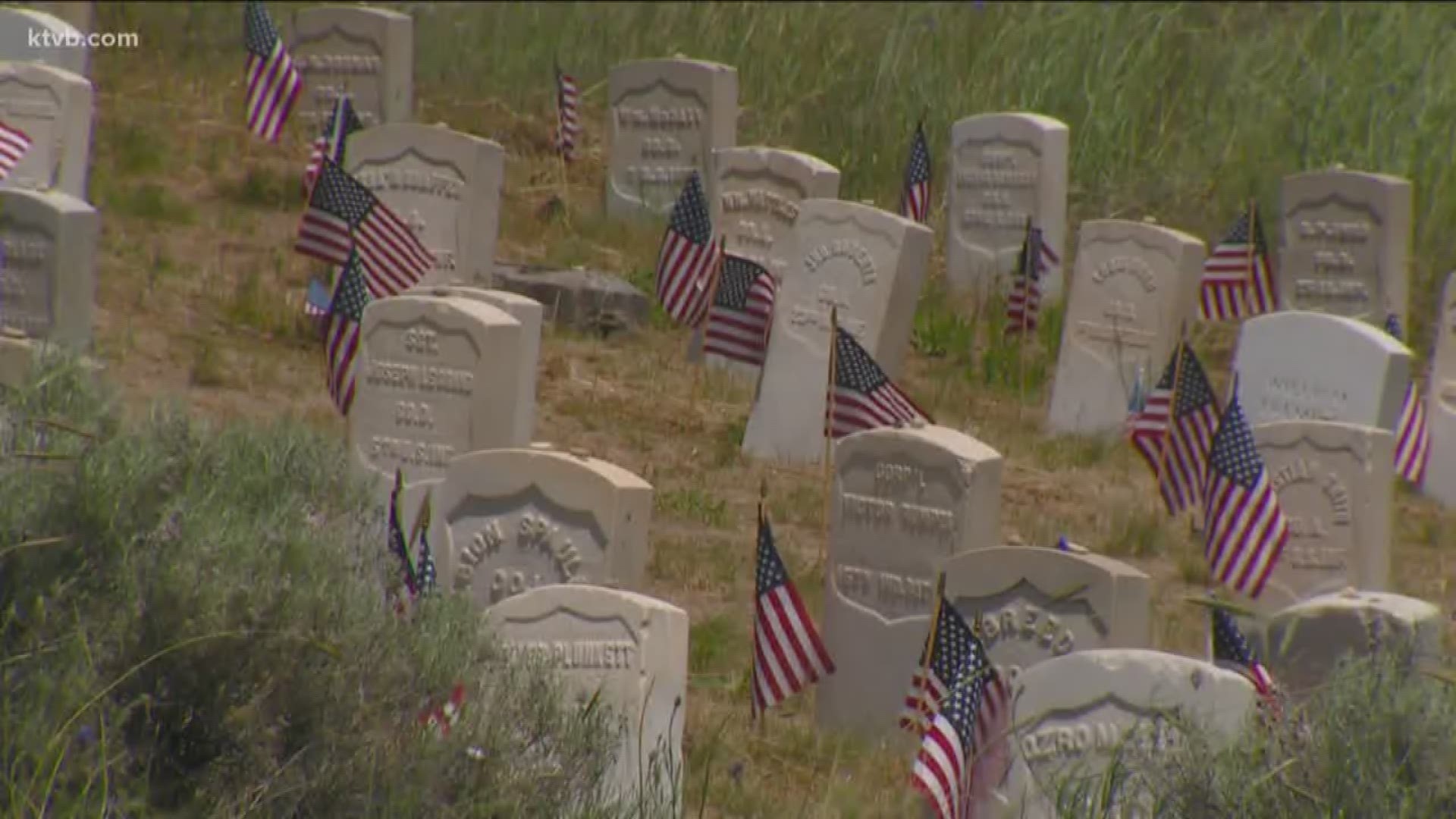 During the Civil War, over 600,000 American lost their lives. On Memorial Day, people gathered at Fort Boise for the soldiers that were buried there.