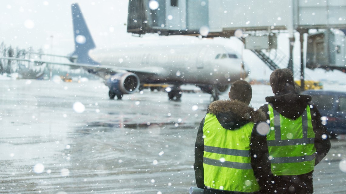 Christmas Eve snow storm cancels, delays flights at DIA - Vimarsana News