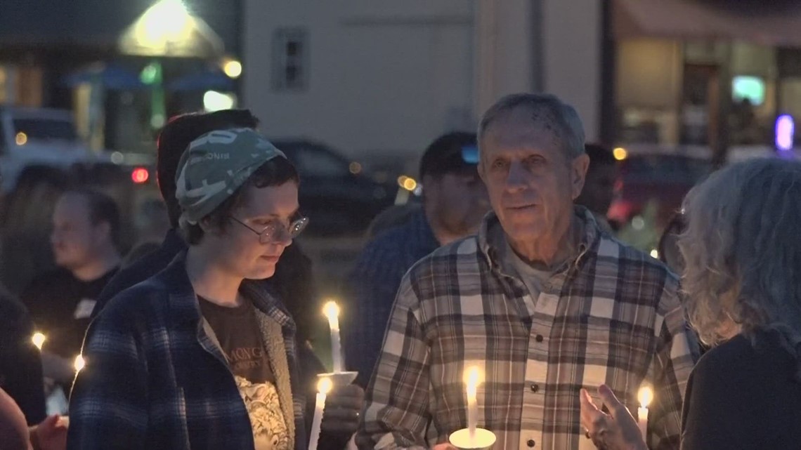 Mainers gather to pray, reflect days after Lewiston mass shooting - Vimarsana News