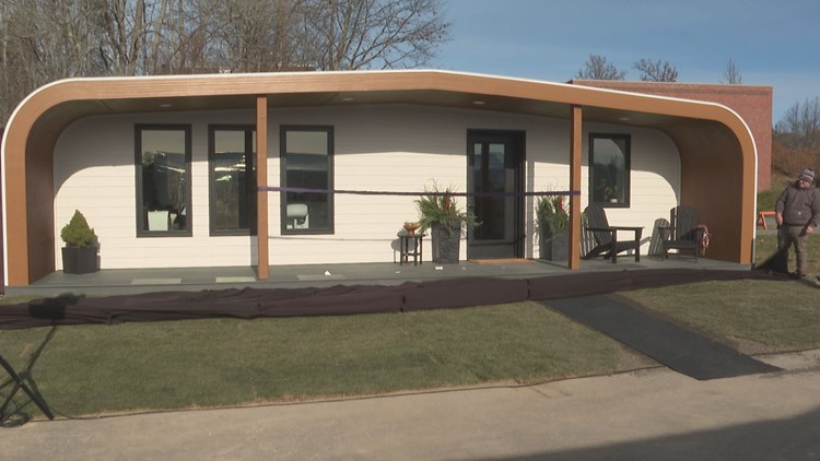 World’s first 3D bio-based home unveiled at the University of Maine