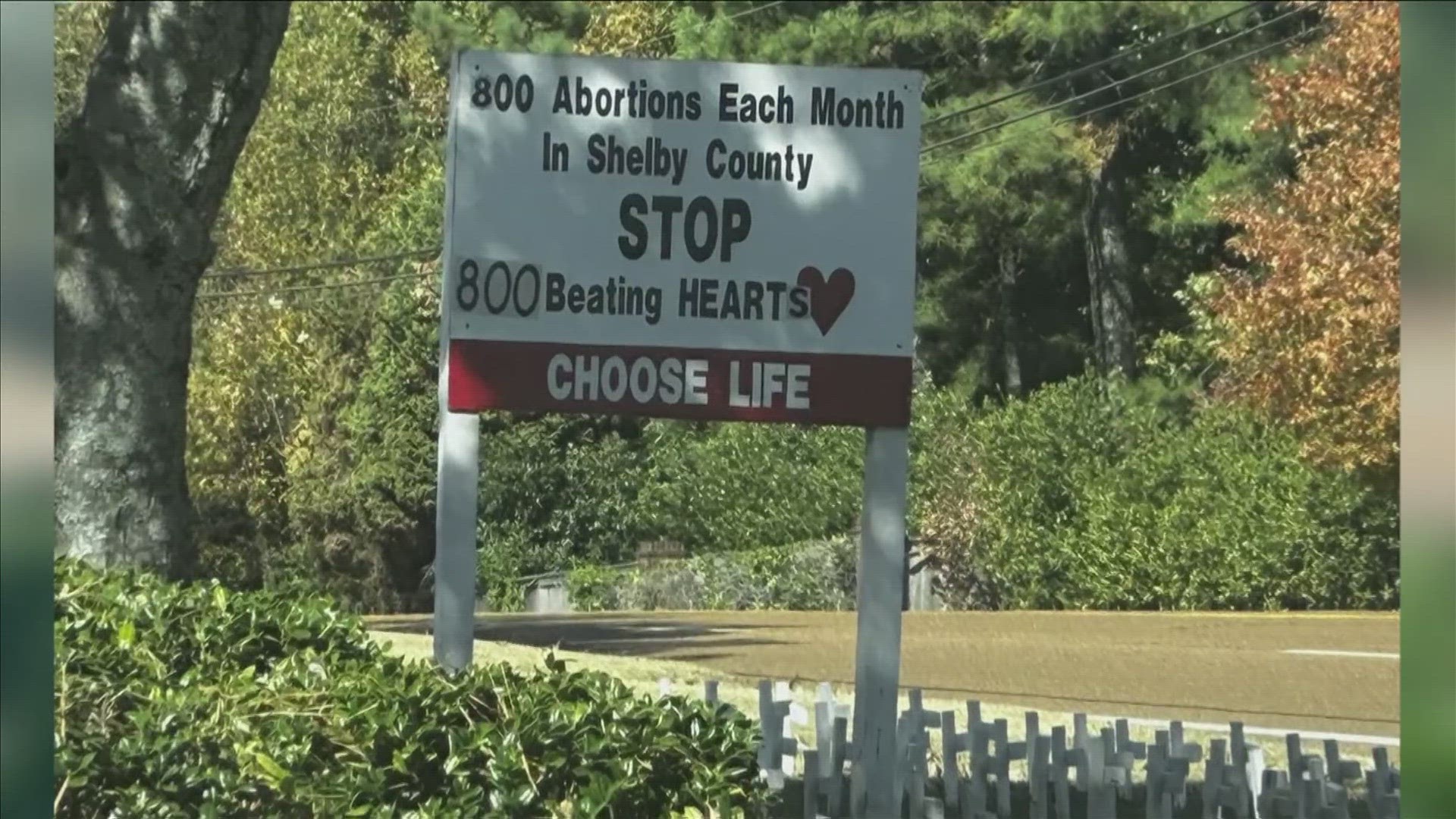 The sign at Our Lady of Perpetual Help school said there are “800 abortions in Shelby County each month,” but that number is inaccurate.