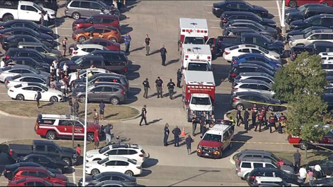 Watch Live: Texas high school on lockdown due to active shooting - Vimarsana News