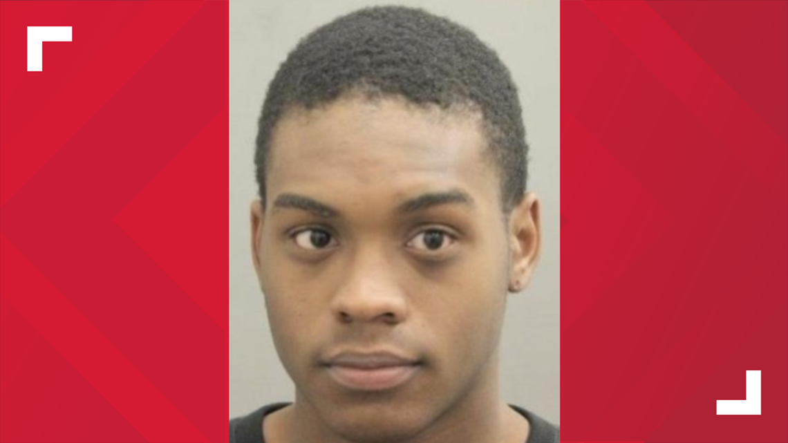 Man who killed military couple in their yard gets life sentence - Vimarsana News